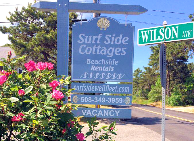 surfside-sign-Wilson_Ave